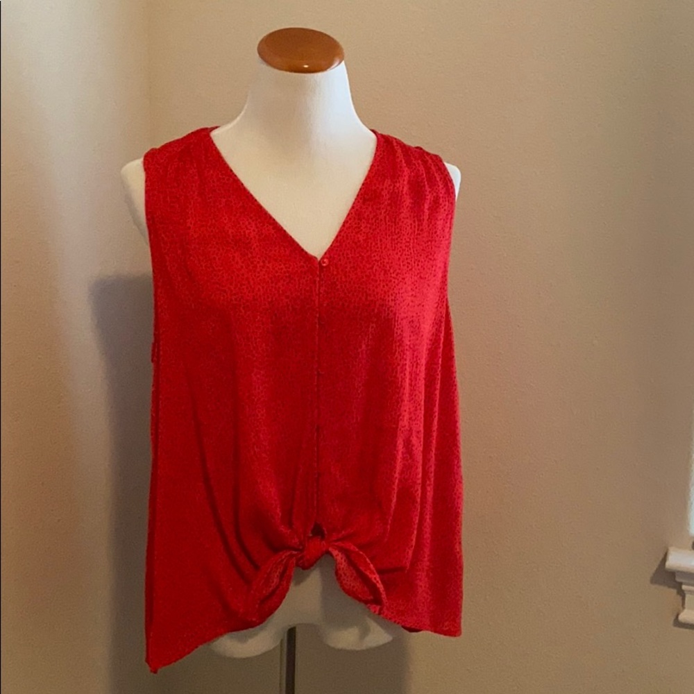 Printed tie front button up tank